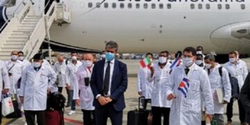 médicos, cubanos, Italia, Calabria, explotación