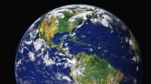 ¿Cómo el cambio climático influye en la velocidad de rotación de la Tierra?