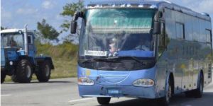 Autobús involucrado en accidente (Foto: Portal Del Ciudadano Gramma-Facebook)