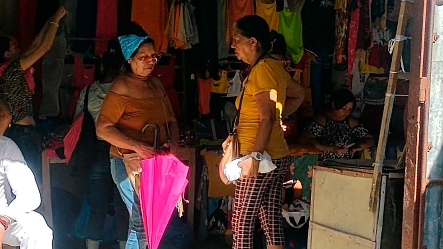 Mercado de la Calle 13, en Holguín 